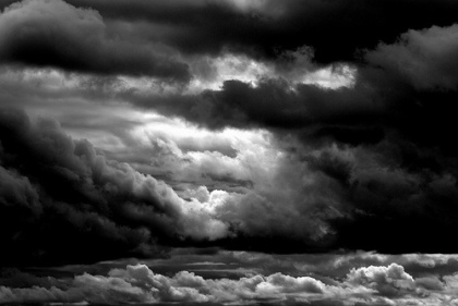 Clouds, black and white photography tips